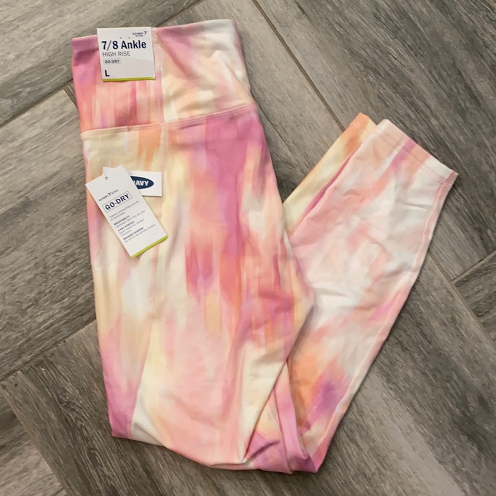 NWT Old Navy Pink Tie Dye 7/8 leggings